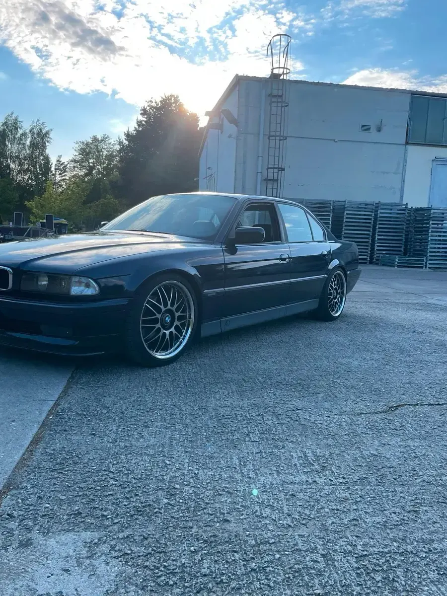 Gebraucht BMW 728 193 PS (141 kW) 1999 Blau Limousine