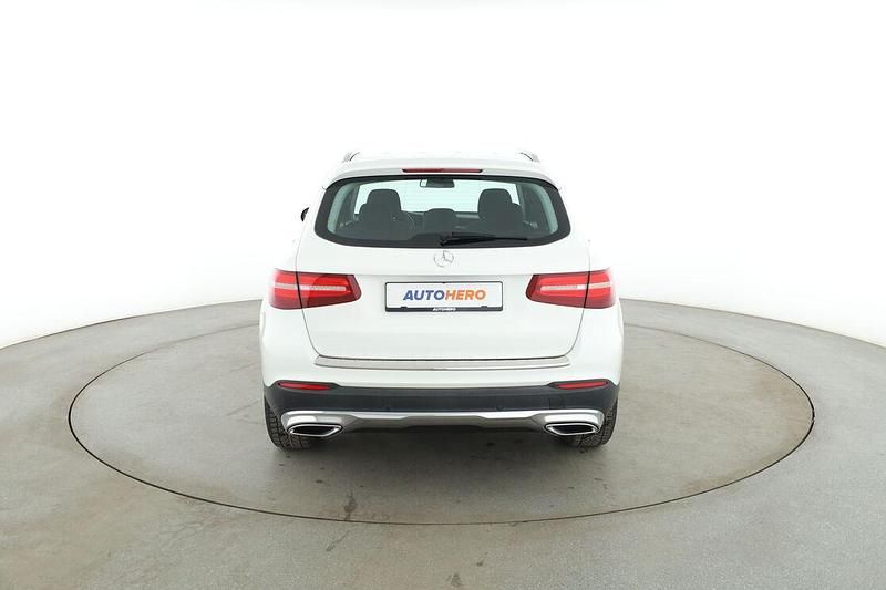 Gebraucht Mercedes GLC250 211 PS (155 kW) 2018 Weiß SUV