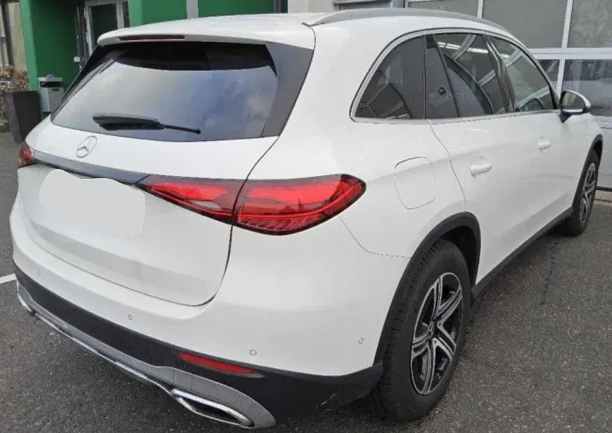 Gebraucht Mercedes GLC220 220 PS (161 kW) 2024 Weiß SUV