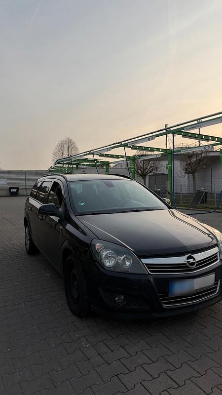 Gebraucht Opel Astra 120 PS (88 kW) 2010 Schwarz Kombi