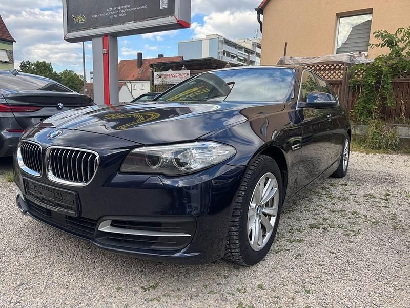 Blau Gebraucht 2013 BMW 520 Limousine | 10.900 € (Guter Preis) - Bild 1/4