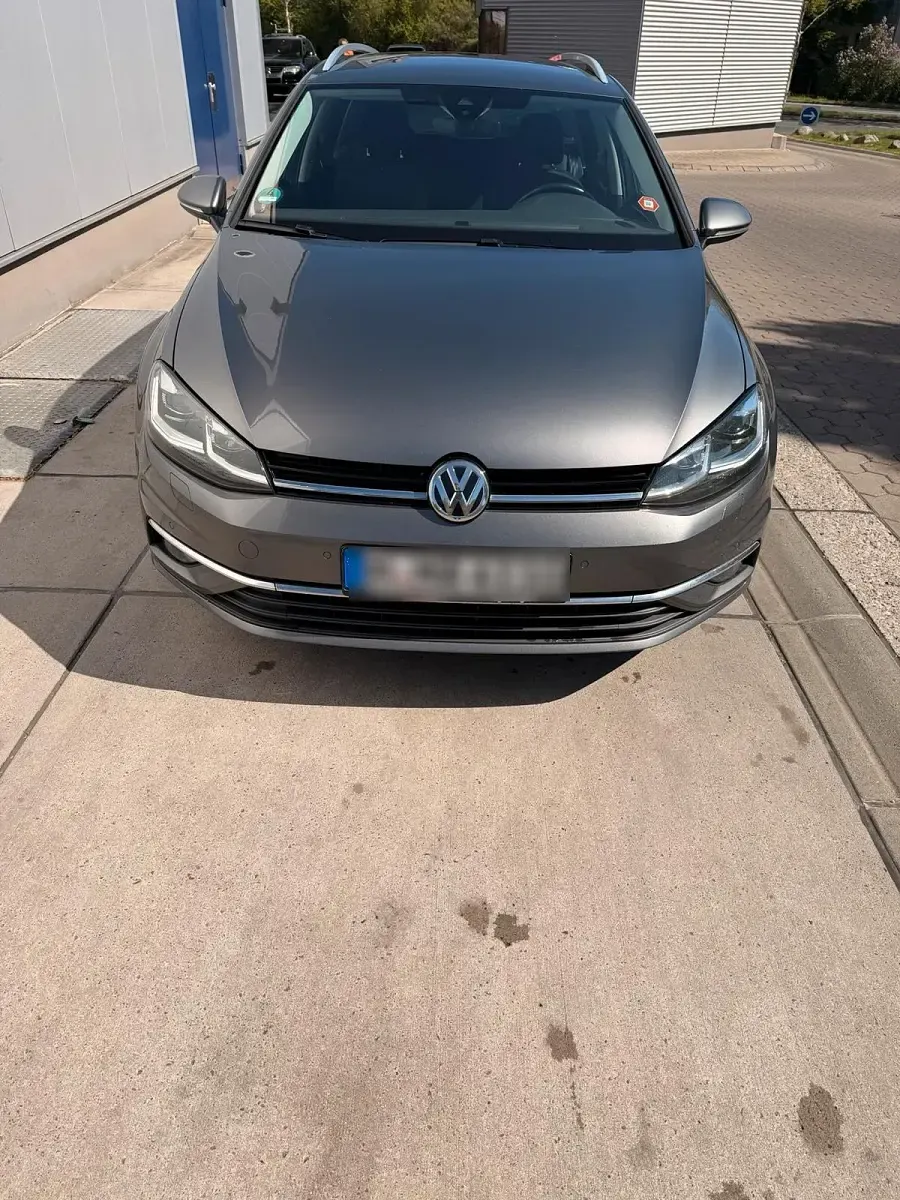 Second-hand VW Passat Highline 150 CP (110 kW) 2017 Gri Break