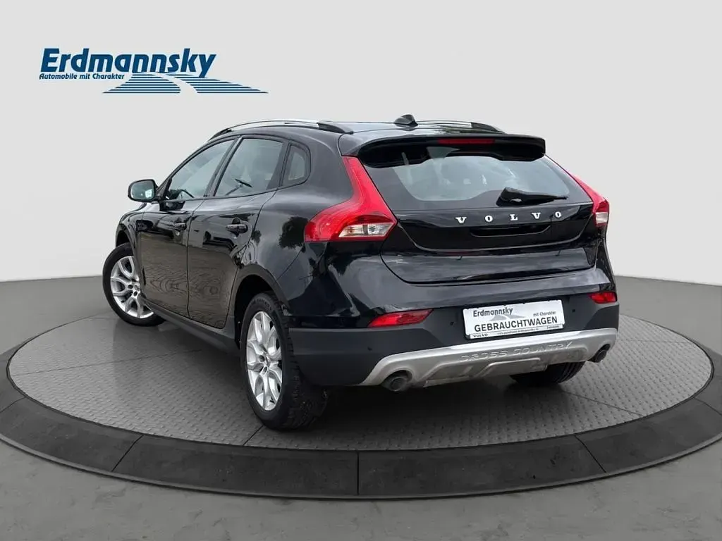 Gebraucht Volvo V40 Plus 152 PS (111 kW) 2017 Schwarz Limousine