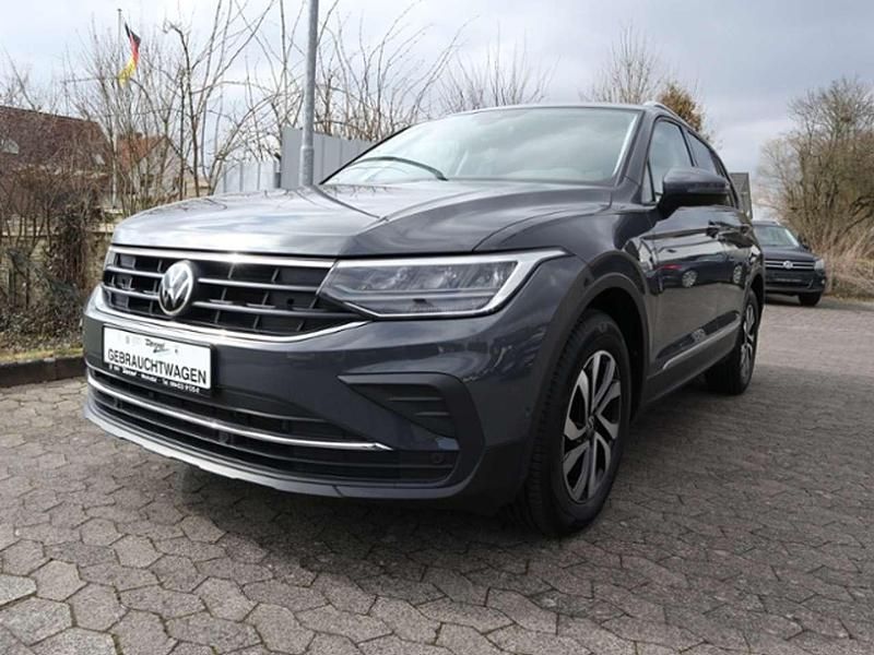 Gebraucht VW Tiguan Active 150 PS (110 kW) 2021 Grau SUV