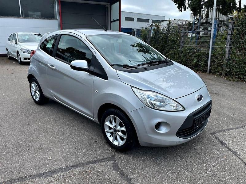 Silber Gebraucht 2013 Ford Ka Champions Edition Kleinwagen | 4.590 € (Fairer Preis) - Bild 1/4