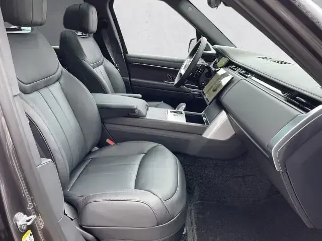 Gebraucht Land Rover Range Rover HSE 304 PS (223 kW) 2025 Grau SUV