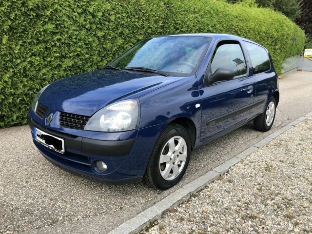 Gebraucht 03 Renault Clio 1 2 Benzin 58 Ps 1 0 Bayern Autouncle