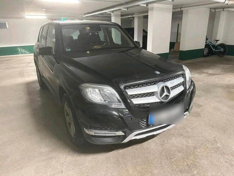 Schwarz Gebraucht 2013 Mercedes GLK250 SUV | 16.900 € (Fairer Preis) - Bild 1/4