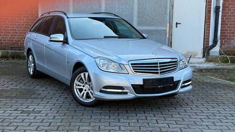 Gebraucht Mercedes C180 156 PS (114 kW) 2012 Silber Kombi
