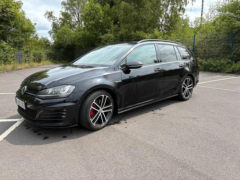 Schwarz Gebraucht 2016 VW Golf VII GTD Kombi | 10.500 € (Superpreis) - Bild 1/4
