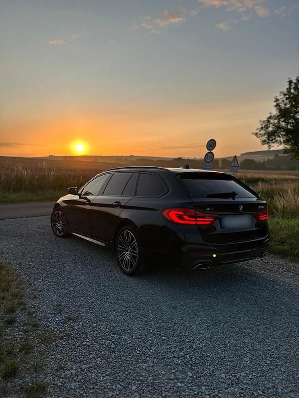 Gebraucht BMW 530 Performance 265 PS (194 kW) 2019 Schwarz Kombi