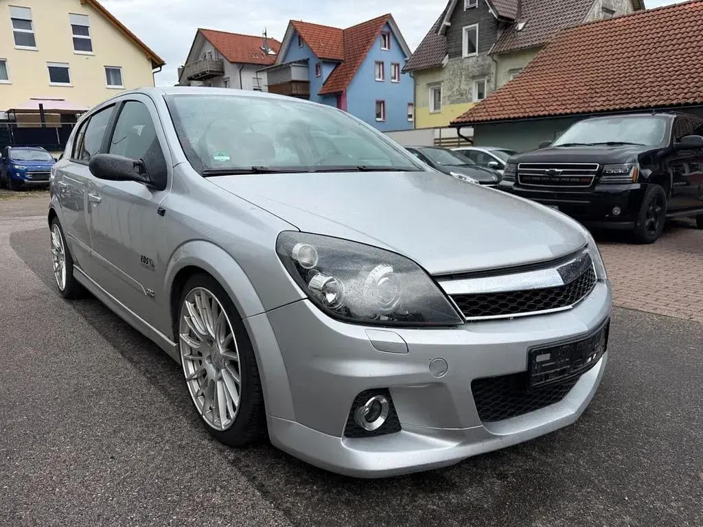 Usata Opel Astra OPC 200 CV (147 kW) 2006 Argento Berlina