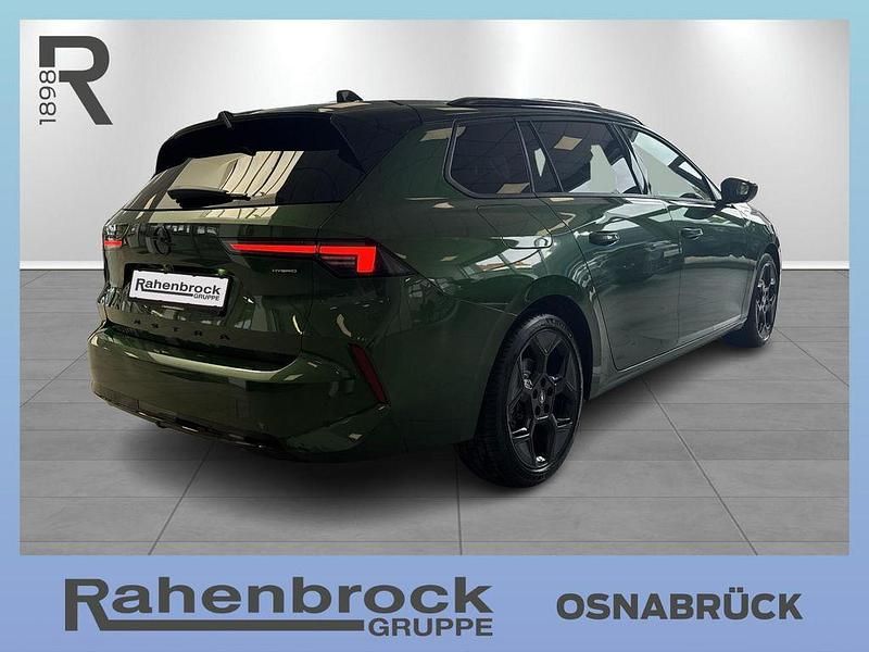 Neu Opel Astra Ultimate 145 PS (106 kW) 2026 Grün Kombi