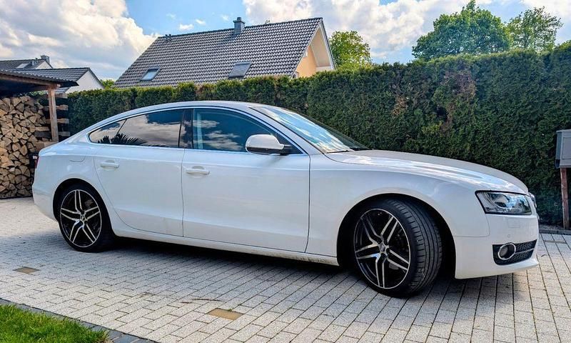Używany Audi A5 Sportback Performance 143 KM (105 kW) 2011 Biały Hatchback