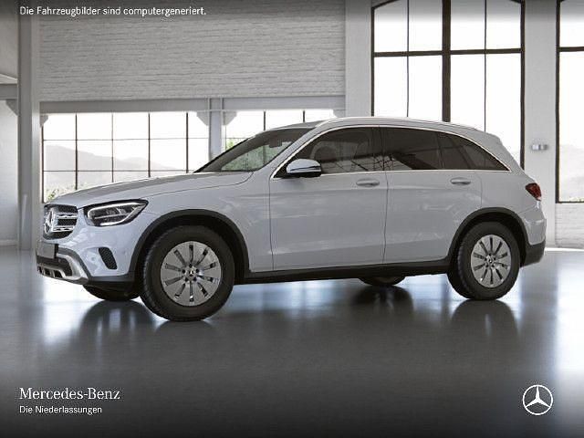 Polarweiß Gebraucht 2022 Mercedes GLC200 SUV | 38.890 € (Fairer Preis) - Bild 1/4