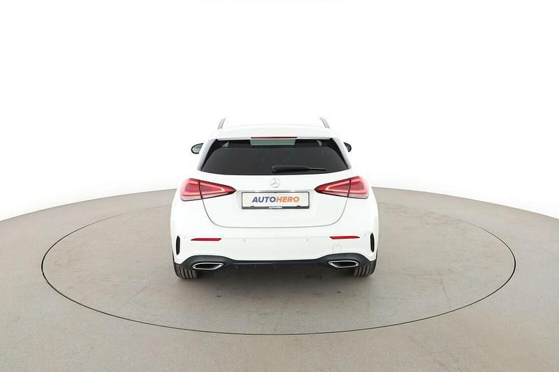 Gebraucht Mercedes A200 163 PS (119 kW) 2019 Weiß Limousine