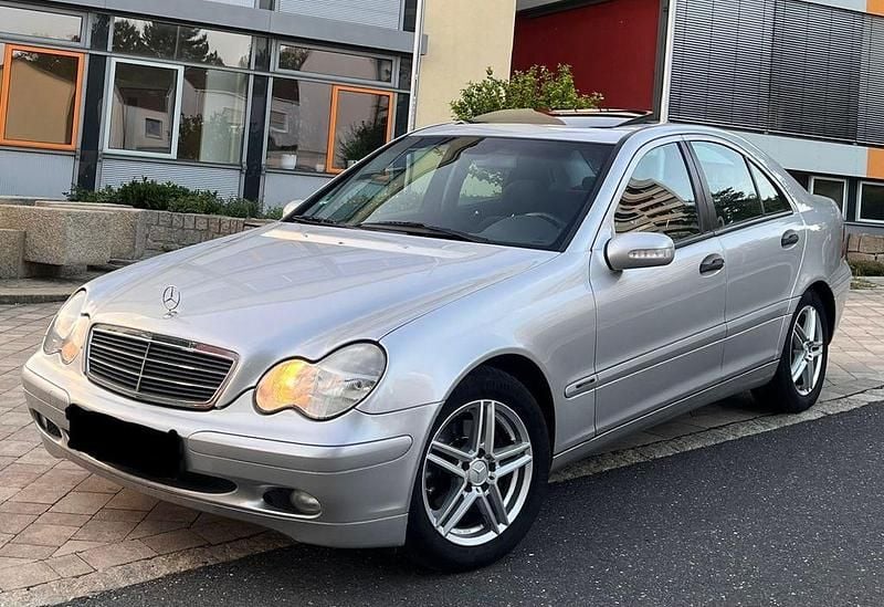 Silber Gebraucht 2002 Mercedes C180 Classic Limousine | 4.400 € (Teuer) - Bild 1/2
