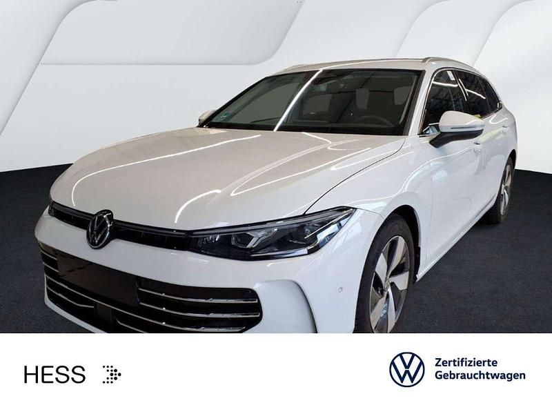 Weiß Gebraucht 2025 VW Passat Elegance Kombi | 35.999 € (Superpreis) - Bild 1/2