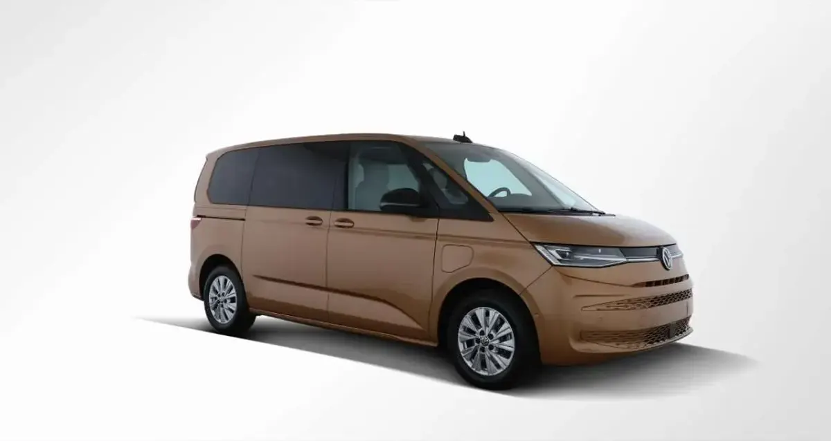 Gebraucht VW Multivan 245 PS (180 kW) 2025 Copper bronze metallic Van / Kleinbus