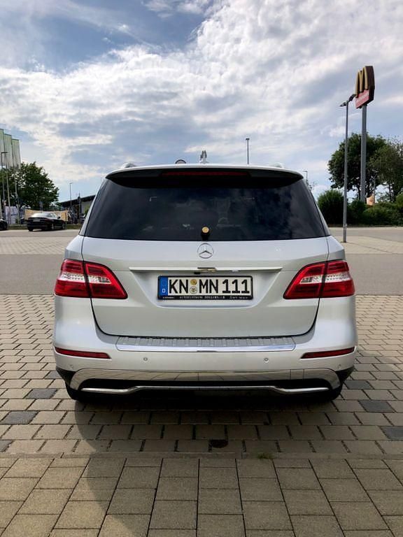 Silber Gebraucht 2013 Mercedes ML250 SUV | 11.200 € (Fairer Preis) - Bild 1/4