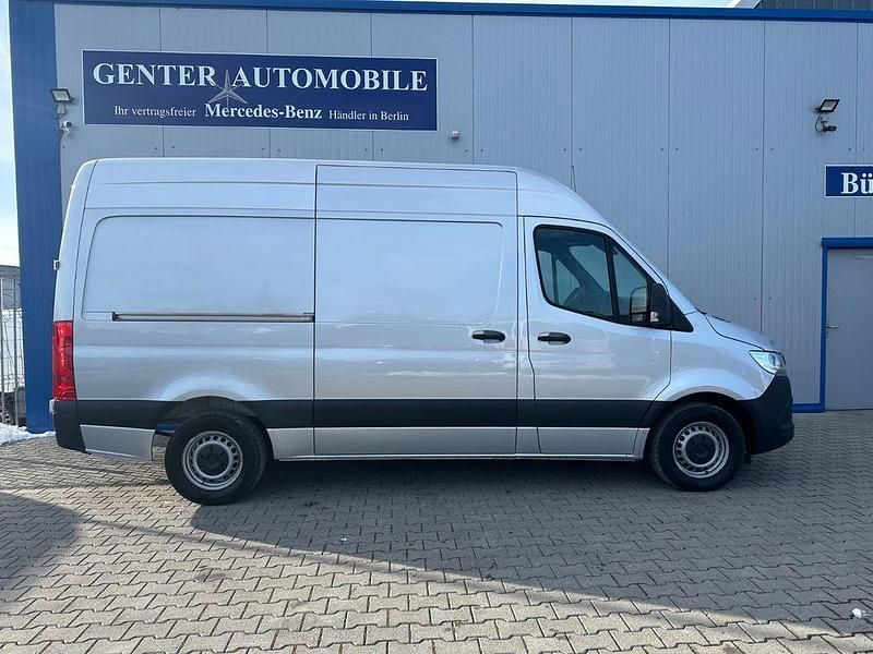 Gebraucht Mercedes Sprinter 150 PS (110 kW) 2021 Silber Van