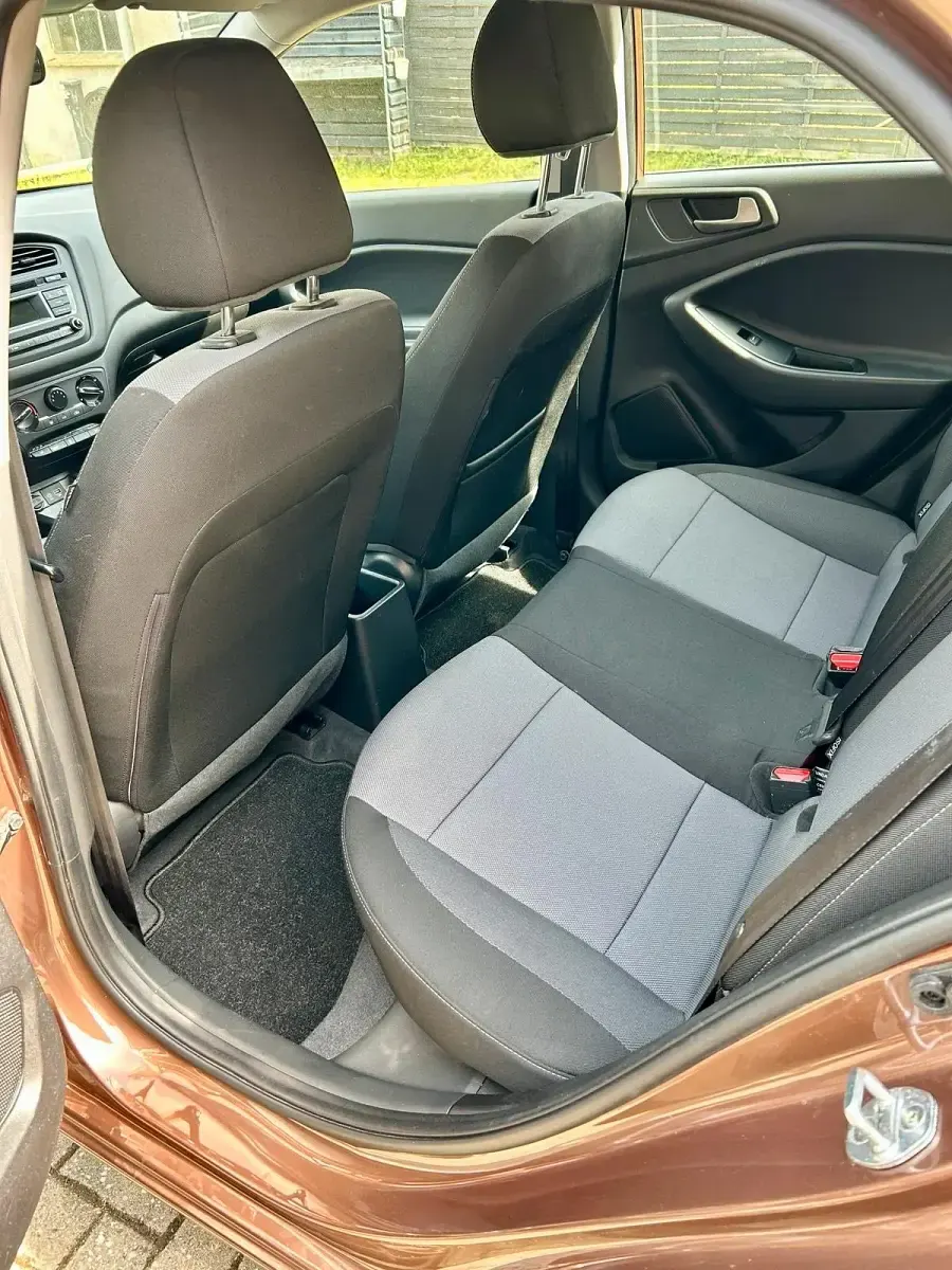 Gebraucht Hyundai i20 Active 86 PS (63 kW) 2017 Braun Kleinwagen