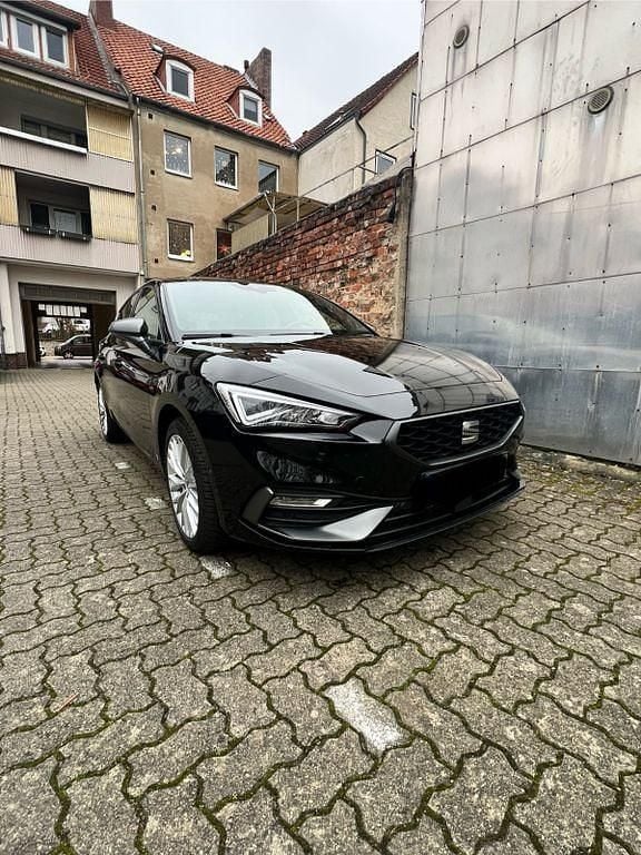 Gebraucht Seat Leon FR 150 PS (110 kW) 2020 Schwarz Limousine