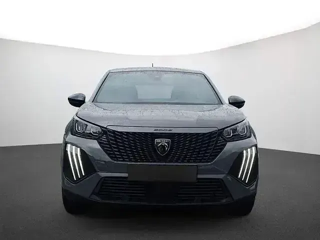 Gebraucht Peugeot 2008 Active 101 PS (74 kW) 2024 Grau (metallic) SUV