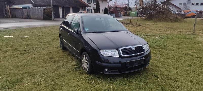 Schwarz Gebraucht 2006 Skoda Fabia Limousine | 600 € (Superpreis) - Bild 1/4