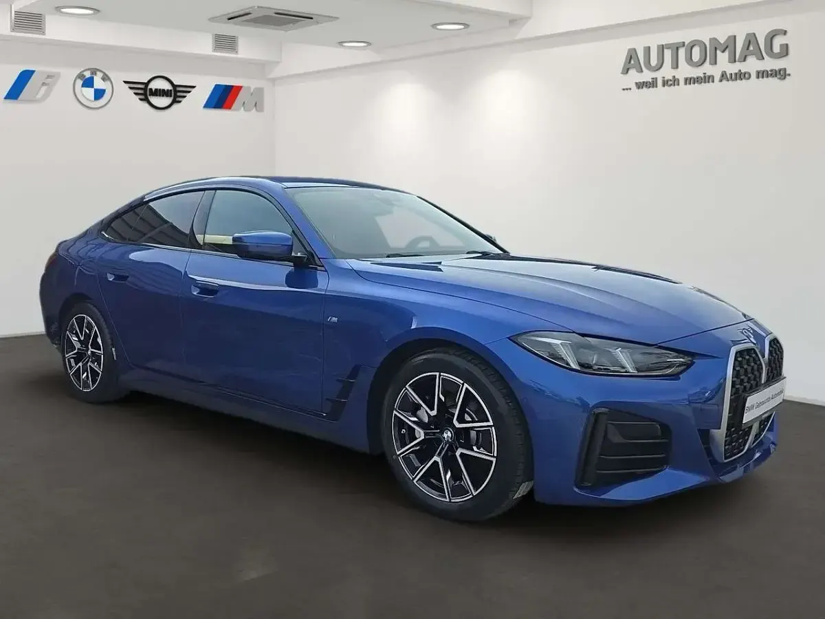 Gebraucht BMW 430 M Sport 245 PS (180 kW) 2024 Portimao blau Coupé