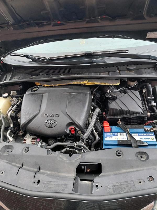 Gebraucht Toyota Avensis T2 143 PS (105 kW) 2016 Schwarz Kombi