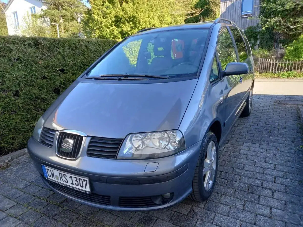 Second-hand Seat Alhambra Reference 140 CP (102 kW) 2008 Gri Monovolum