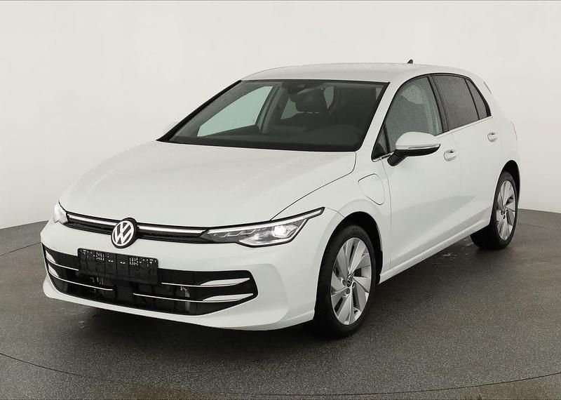 Pure white Neu 2025 VW Golf VIII Style | 37.300 € (Superpreis) - Bild 1/4