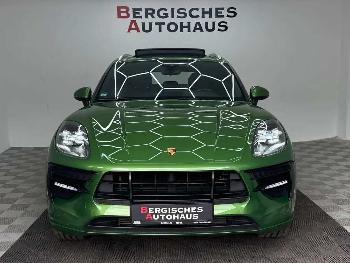 Gebraucht Porsche Macan Sport 245 PS (180 kW) 2020 Grün SUV