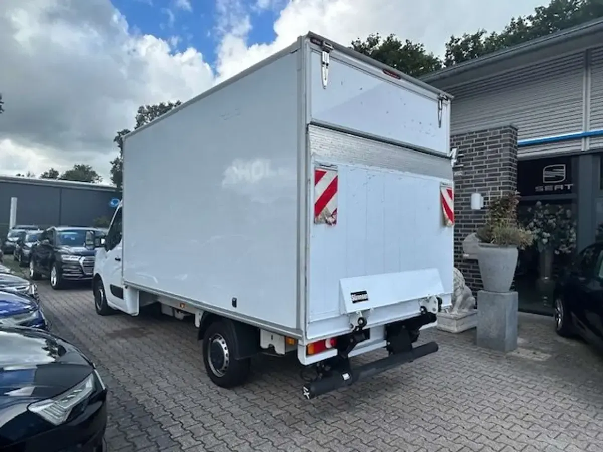 Gebraucht Renault Master 135 PS (99 kW) 2021 Mineral weiss Van