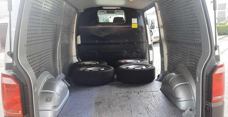 Gebraucht VW T6 179 PS (131 kW) 2016 Silber Van