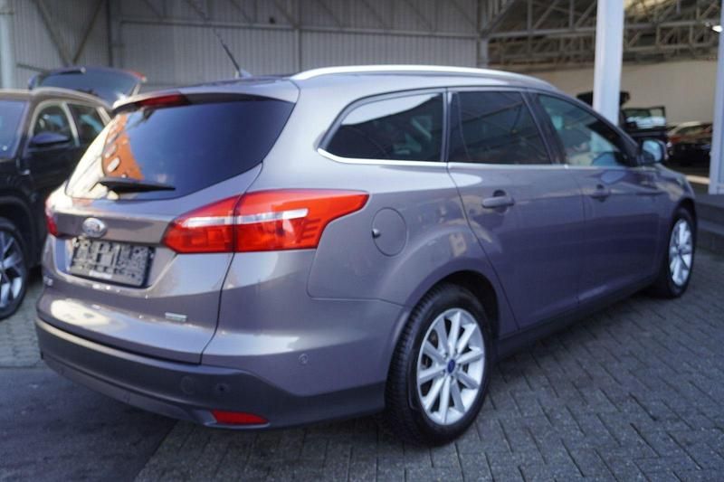 Używany Ford Focus Titanium 125 KM (91 kW) 2015 Brązowy Kombi