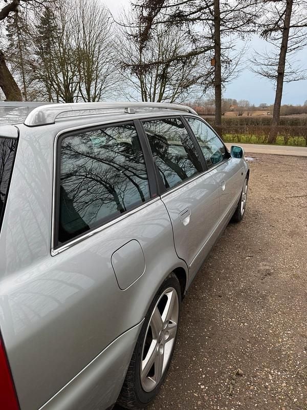 Gebraucht Audi A4 165 PS (121 kW) 1997 Silber Kombi