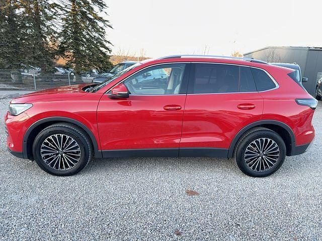 Gebraucht VW Tiguan Elegance 150 PS (110 kW) 2025 Persimmon red SUV