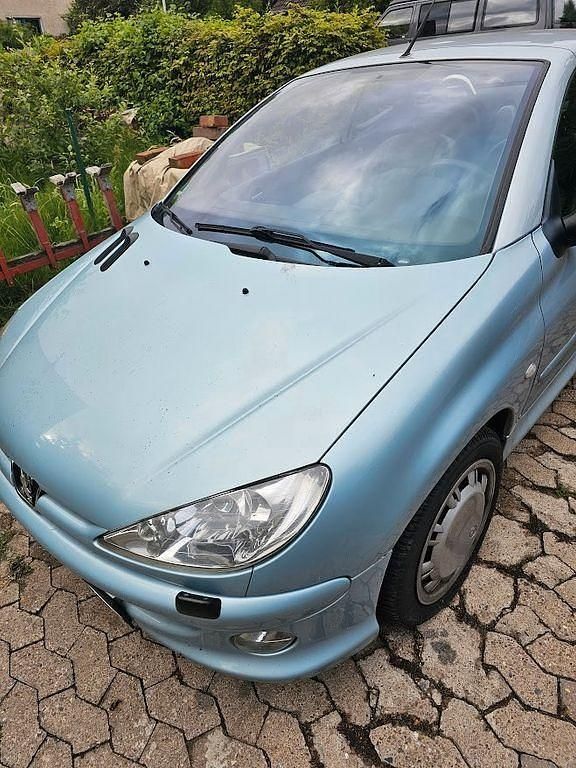 Blau Gebraucht 2002 Peugeot 206 CC Platinum Cabrio | 780 € (Superpreis) - Bild 1/4