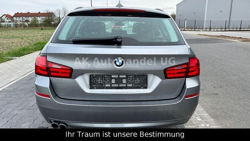 Gebraucht BMW 520 Shadowline 184 PS (135 kW) 2012 Grau Kombi