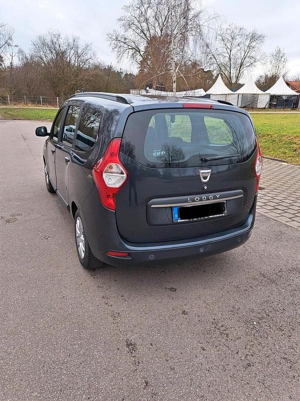 Gebraucht Dacia Lodgy Comfort 102 PS (75 kW) 2019 Blau Van / Kleinbus