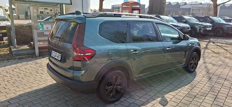 Gebraucht Dacia Jogger Extreme 141 PS (103 kW) 2023 Grün Van / Kleinbus