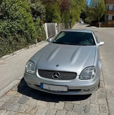Gebraucht Mercedes SLK200 163 PS (119 kW) 2000 Silber Cabrio