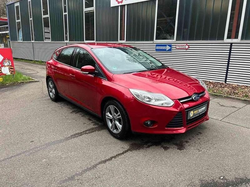 Gebraucht Ford Focus SYNC Edition 101 PS (74 kW) 2014 Candyrot metallic Kleinwagen