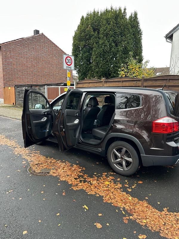 Braun Gebraucht 2013 Chevrolet Orlando SUV | 6.900 € (Teuer) - Bild 1/4