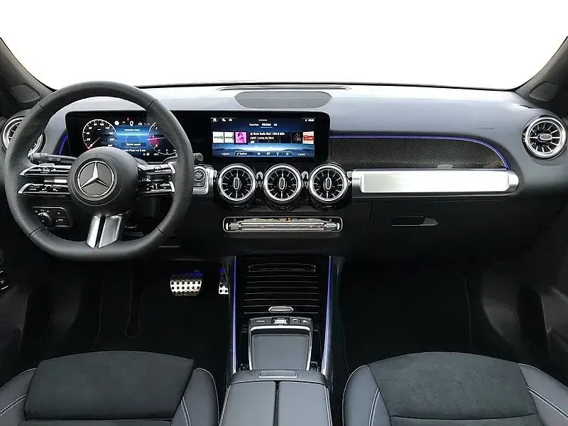 Gebraucht Mercedes GLB220 190 PS (139 kW) 2025 Grau manufaktur lack manufaktur alpingrau uni SUV