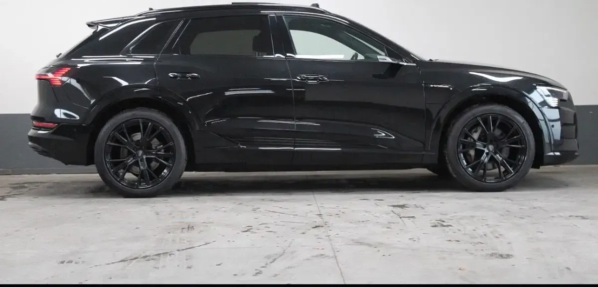 Gebraucht Audi e-tron S-Line 300 kW (408 PS) 2019 Schwarz SUV