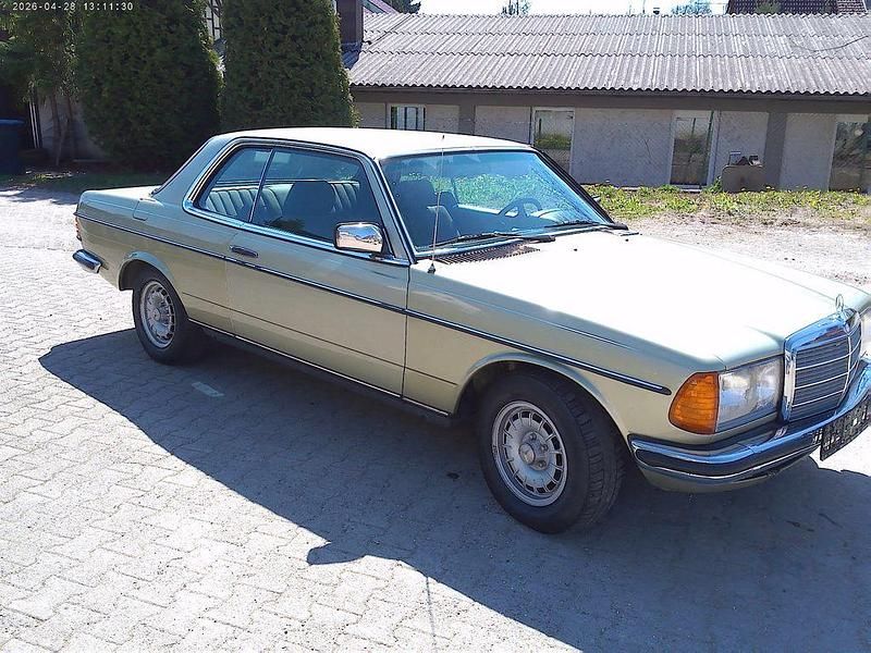 Gebraucht Mercedes C230 136 PS (100 kW) 1983 Grün Coupé