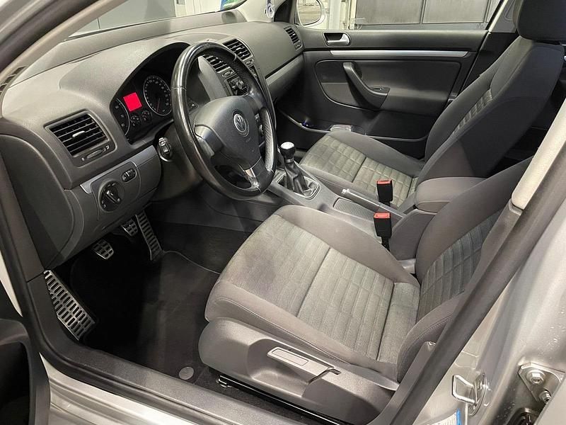 Gebraucht VW Golf V Comfortline 102 PS (75 kW) 2007 Grau Kleinwagen